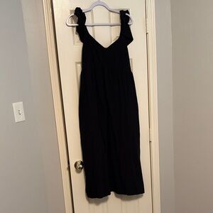 Elegant Black Sleeveless Dress